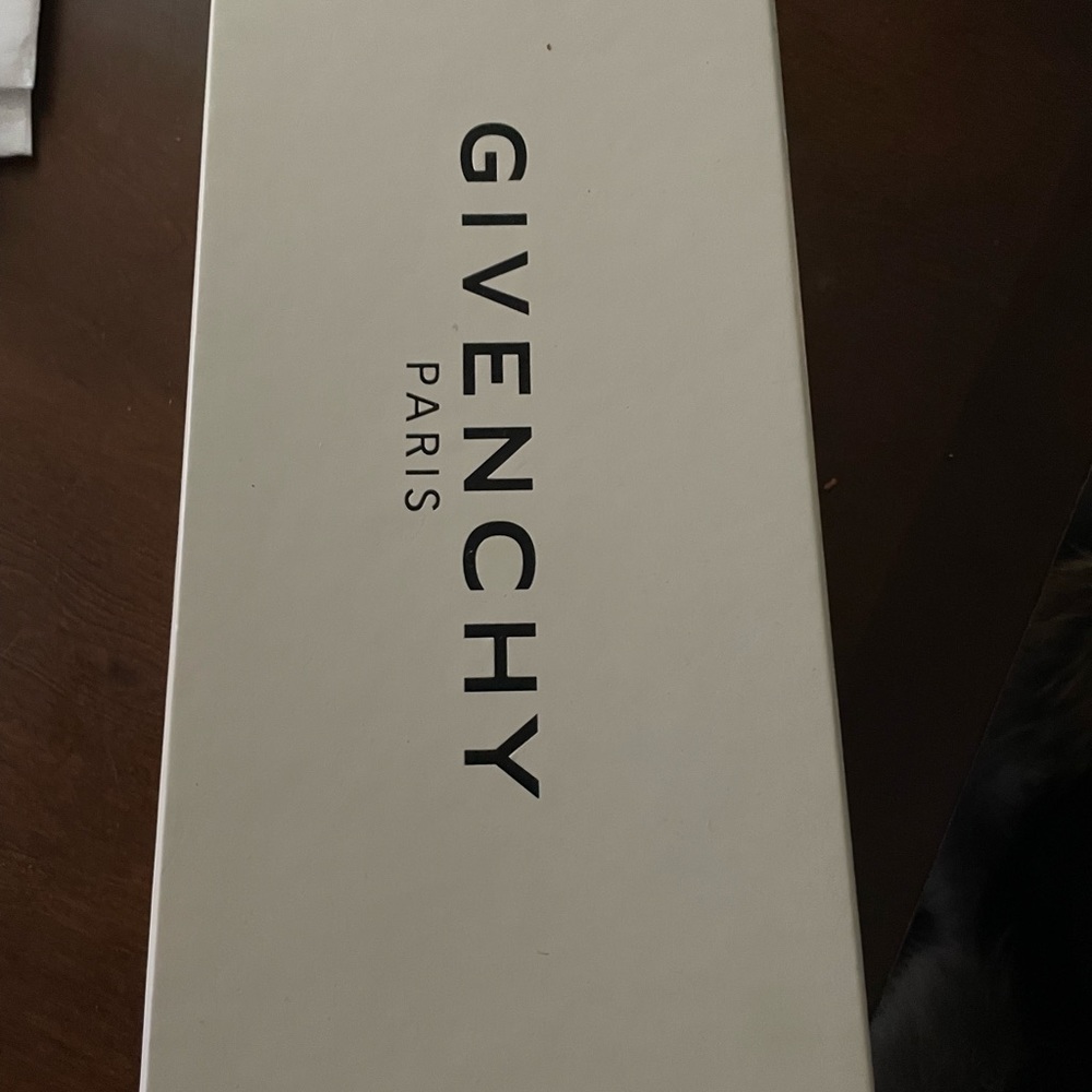 Givenchy slides - Picture 4 of 5